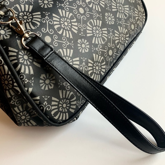 Petunia Picklebottom Clutch - Picture 2 of 10